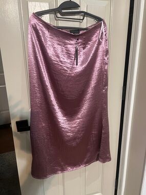 Gracia Satin Midi Skirt in Dusty Rose